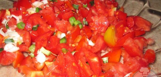 Dometes Salatası Tarifi